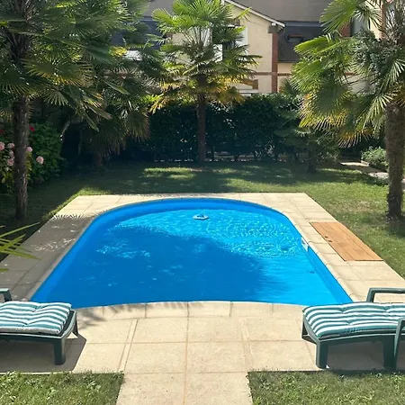 Le Petit Paradis A Moulins Oda ve Kahvaltı *